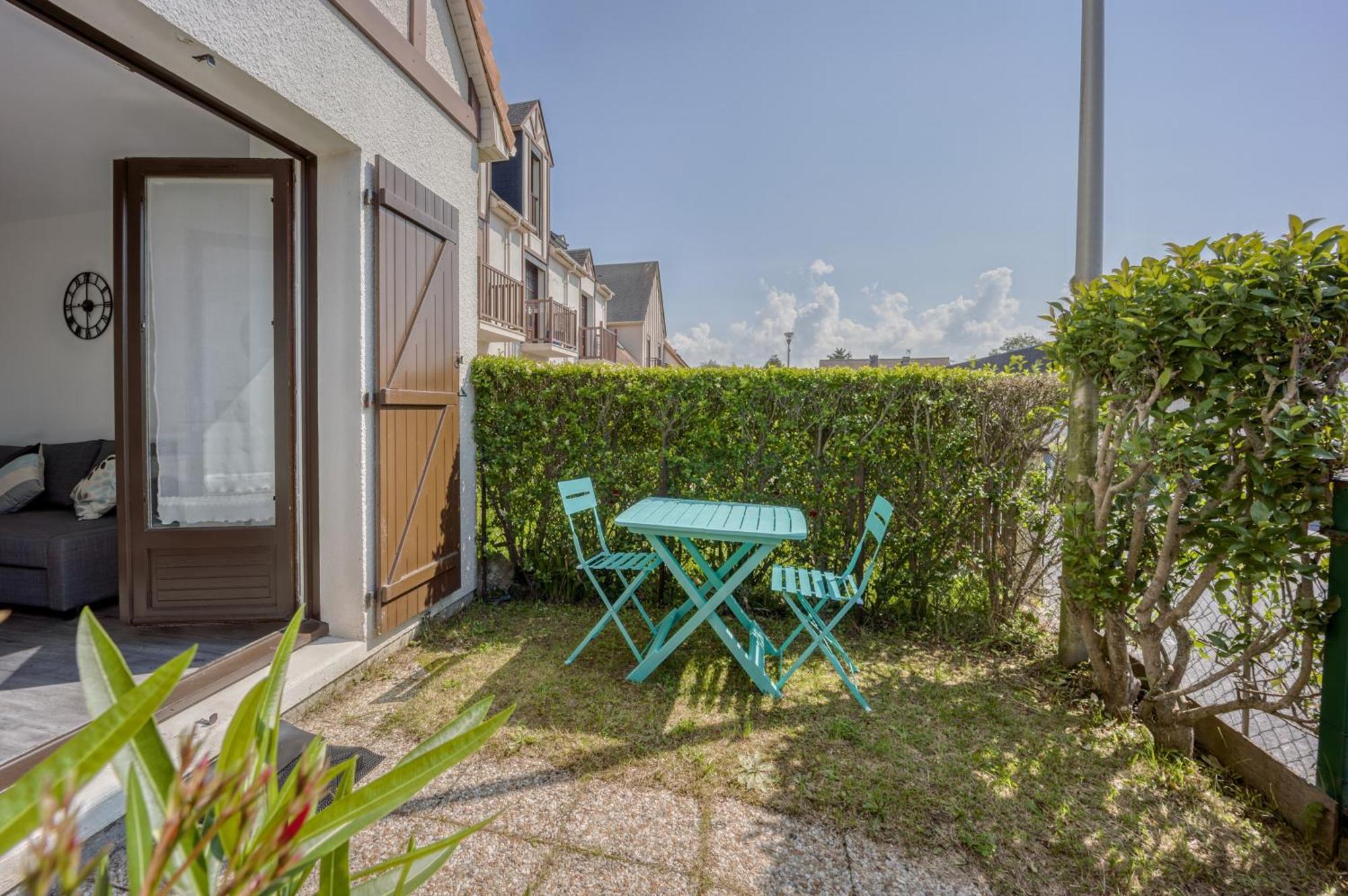 Le Petit Normand - Studio Avec Jardin A 500 M De La Plage كورسول-سور-مار المظهر الخارجي الصورة